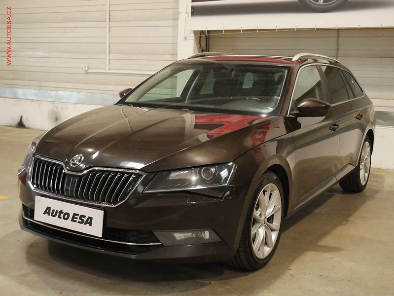 Škoda Superb (2016) 2.0 TDI 4x4, ČR, bixen - fotka 3 z 22