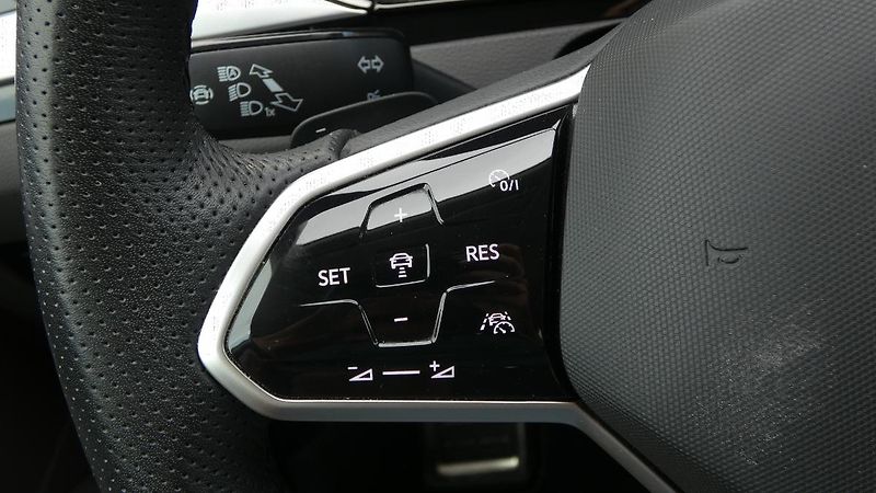 Volkswagen Arteon Shooting Brake 2.0 TDI DSG Ele - fotka 11 z 25