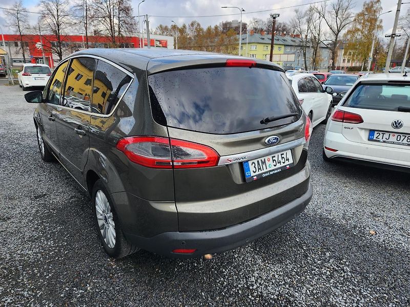 Ford S-MAX 2.0 TDCI - fotka 3 z 15