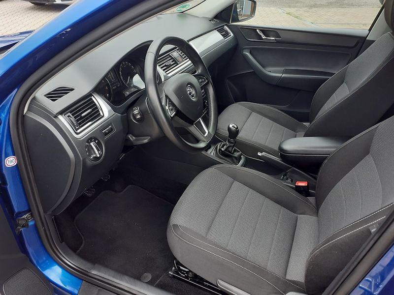 Škoda Rapid (2013) 1.2 TSi ELEGANCE - fotka 17 z 39
