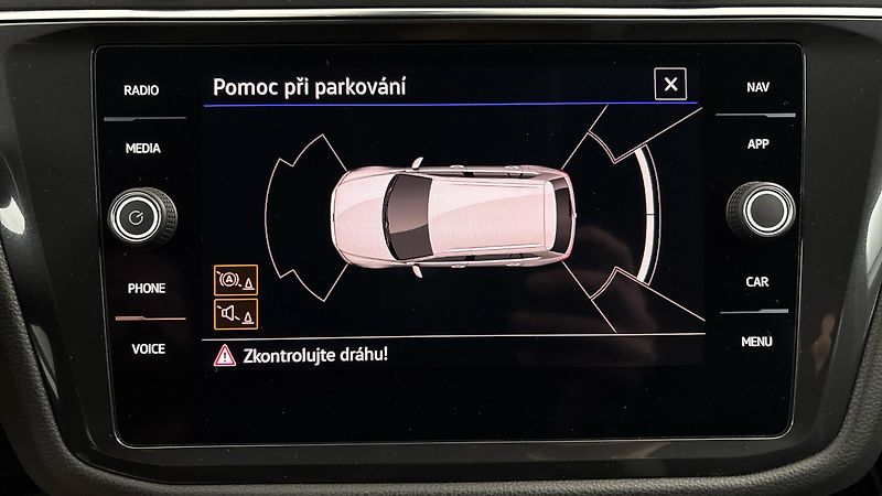 Volkswagen Tiguan Allspace 2.0 TDI DSG 4MOTION R-Line - fotka 12 z 30