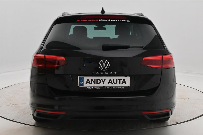 Volkswagen Passat 2,0 TDI 110kW DSG Business Zár - fotka 6 z 27