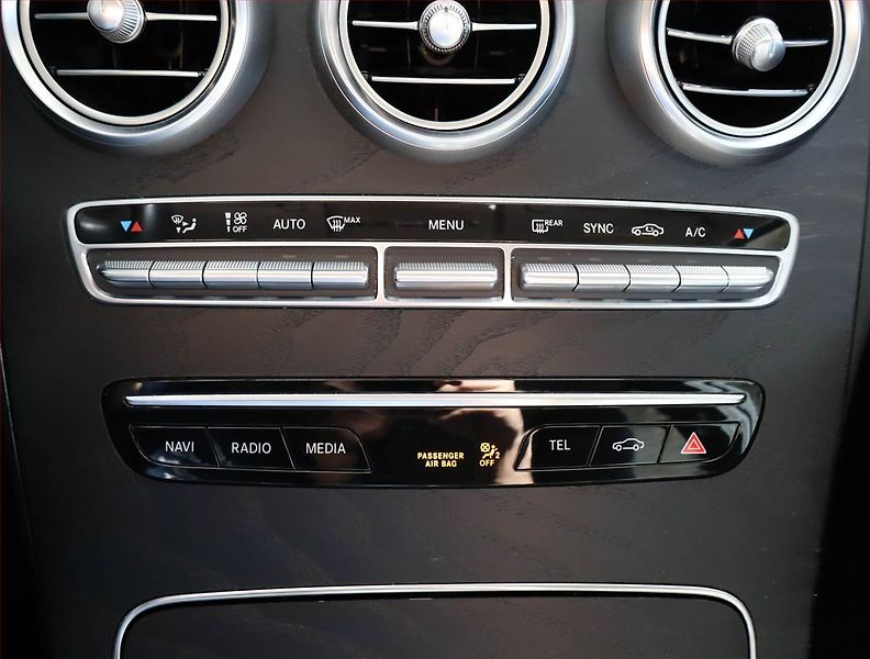Mercedes-Benz Třídy C (2019) C 220 d - fotka 19 z 22