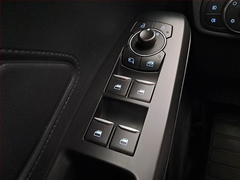 Ford Focus (2022) 1.0 MHEV, ČR,1.maj, Serv.kniha - fotka 17 z 20