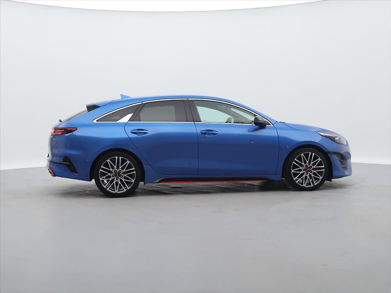 Kia ProCeed 1.6 T-GDI 150kW GT DCT - fotka 6 z 27