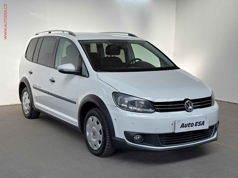 Volkswagen Touran (2013) 2.0TDi, TZ, výhř.sed. - fotografie inzerátu