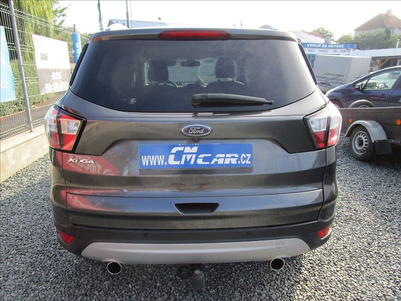 Ford Kuga 2.0TDCi 132kW AWD, automat - fotka 5 z 41
