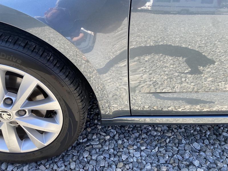 Škoda Octavia 1.6TDi 115PS DSG DPH REZERVACE - fotka 22 z 154