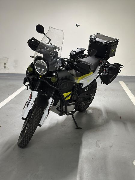 Husqvarna Norden 901 (2023) - fotka 1 z 8