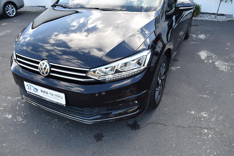 Volkswagen Touran (2018) 1.5TSI 110kw ED. JOIN LED NAVI - fotka 2 z 44