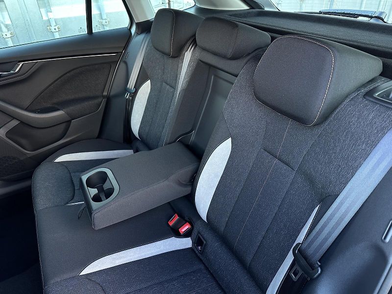 Škoda Scala 1.0TSi 116PS LED V.Cockpit Cli - fotka 29 z 35