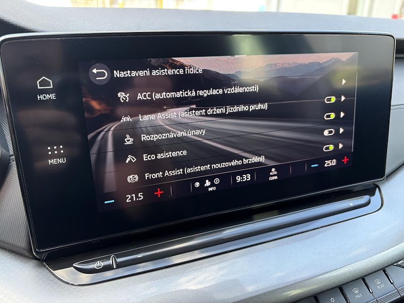 Škoda Octavia (2023) 110kW DSG/ACC/NAVI/SERVIS - fotka 15 z 24