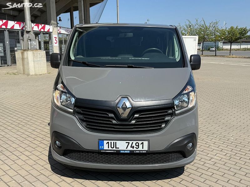 Renault Trafic (2019) 1.6dCi, 89kw 9 míst - fotka 8 z 19