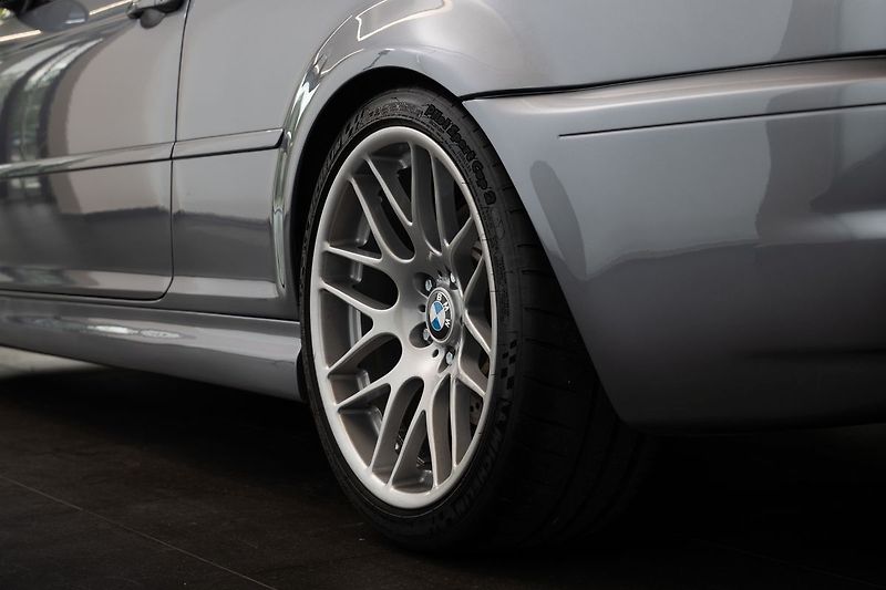 BMW M3 CSL - fotka 19 z 25
