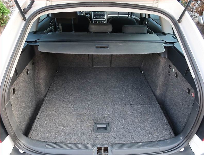 Škoda Octavia (2011) 2.0 TDI, 4X4, Automat - fotka 14 z 19