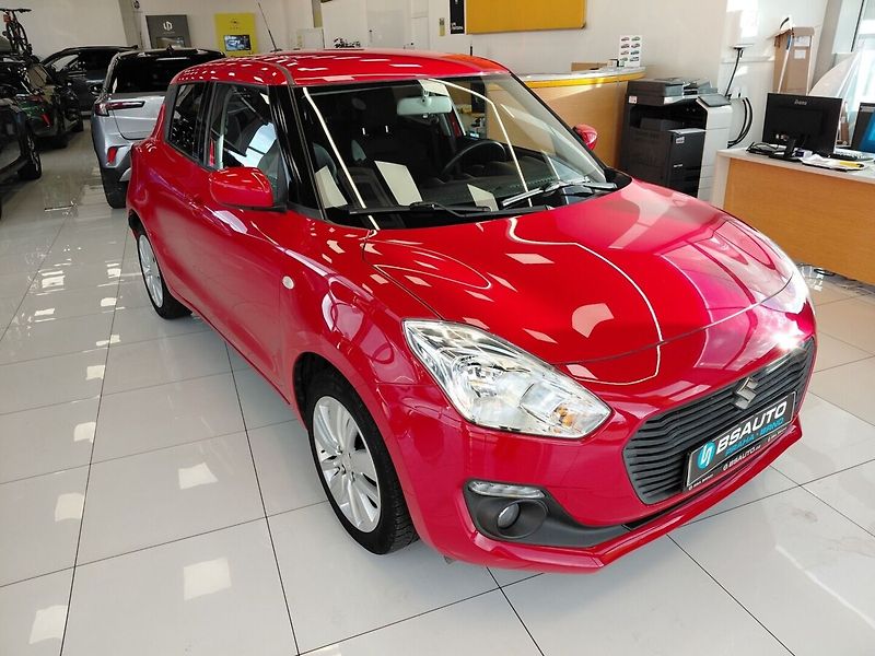 Suzuki Swift 1.2i 66KW 2018 - fotka 2 z 10