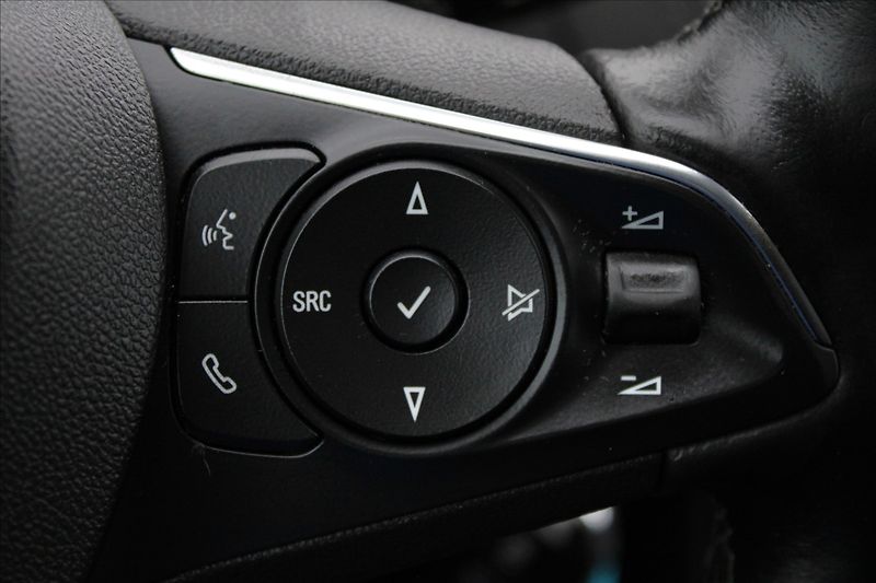 Opel Grandland X 1,2 T  ČR,1.MAJITEL,ENJOY - fotka 19 z 40