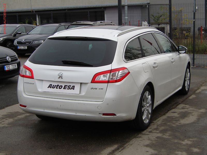 Peugeot 508 (2011) 2.0 HDi, 2.maj,ČR, Active - fotka 4 z 20