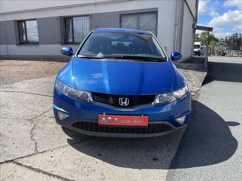 Honda Civic 2,2 CTDi*103kW*+ Al kola 17 l - fotka 2 z 35
