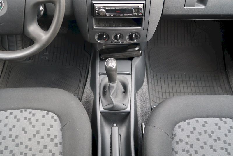 Škoda Fabia (2006) Classic 1,2 / 47 kW - fotka 11 z 30