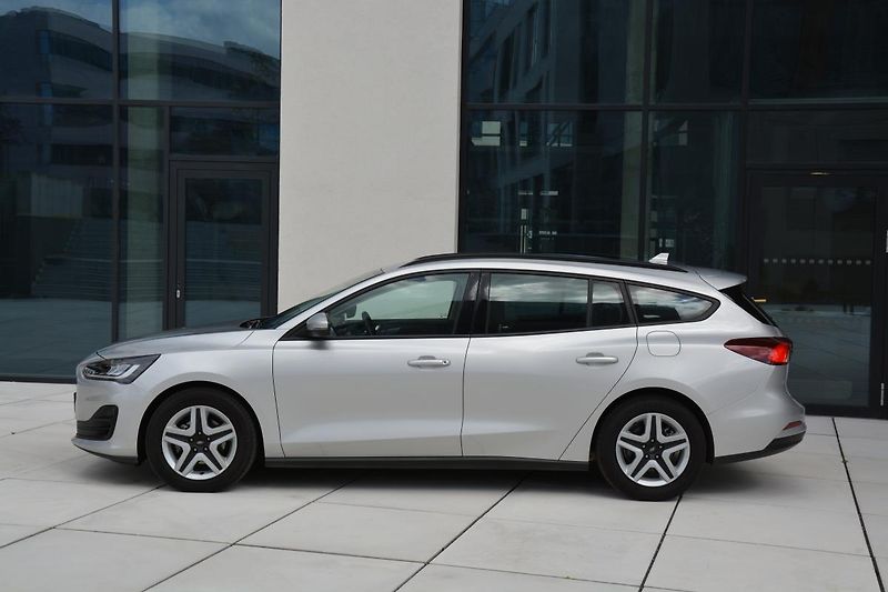Ford Focus (2022) Kombi 1,5EcoBlue AUT8 88kW Edi - fotka 2 z 49