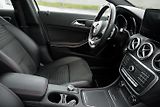 Mercedes-Benz Třídy A 220d 4MATIC AMG - náhled 27