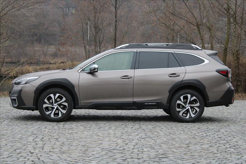 Subaru Outback 2.5i AWD / Touring / DPH / CZ - fotka 7 z 41
