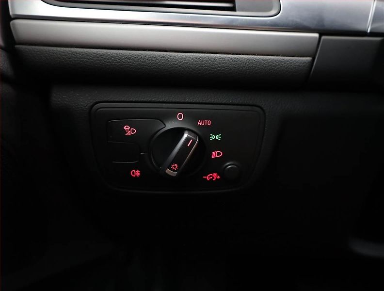 Audi A6 Allroad (2012) 3.0 TDI, 4X4, Automat, Kůže - fotka 15 z 20