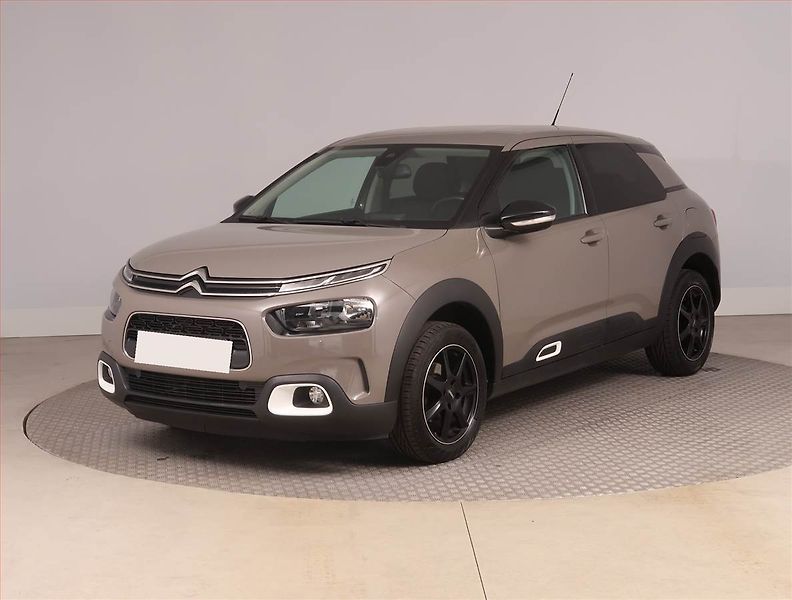 Citroën C4 Cactus (2019) 1.2 PureTech, Serv.kniha - fotka 2 z 17
