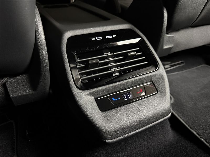 Volkswagen ID.5 Pro Performance LED Assist - fotka 17 z 50