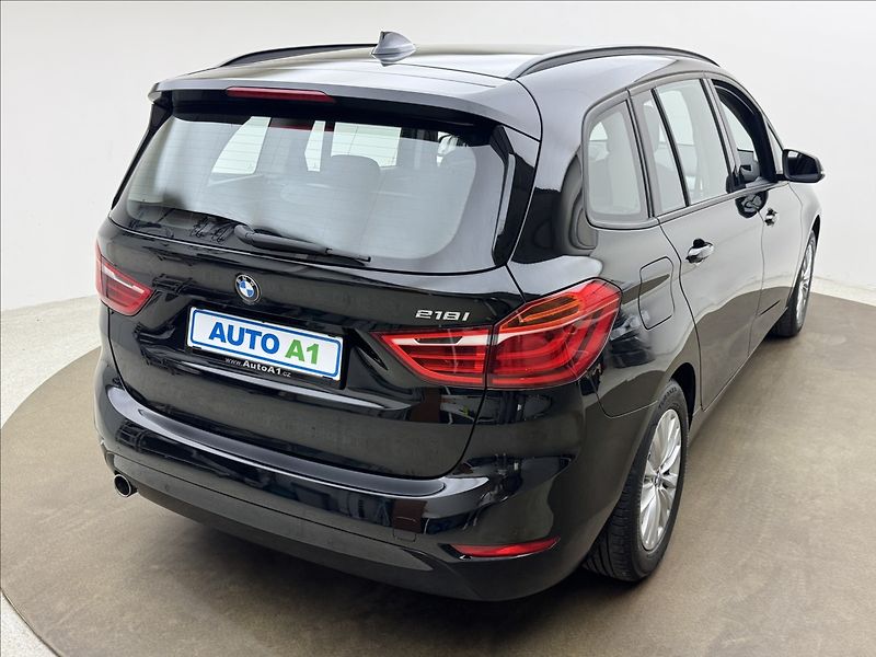 BMW Řada 2 1,5 218i LONG ROZVODY VÝHŘEV - fotka 4 z 43
