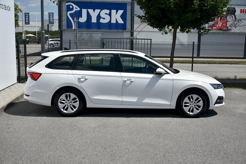 Škoda Octavia (2022) Ambition 1.5 TSI 110 kW - fotka 13 z 31