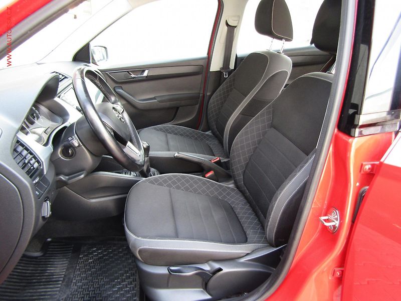 Škoda Fabia (2018) 1.0 TSi, ČR, AC, temp - fotka 9 z 19