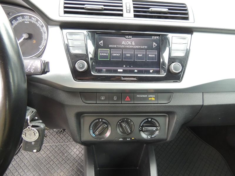 Škoda Fabia (2018) 1.0MPi,55kw,Amb,1.maj,ČR - fotka 22 z 43