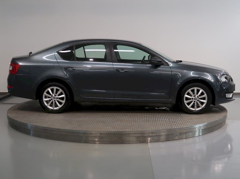 Škoda Octavia (2016) AMBITION 1.2TSI 63KW - fotka 8 z 29