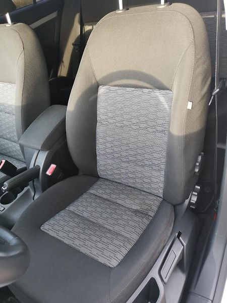 Škoda Octavia 2,0TDI 103 kW  CR ELEGANCE - fotka 18 z 49