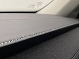 Volvo XC90 T8 AWD RECHARGE DARK REZERVACE - náhled 31