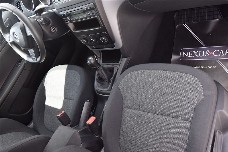 Škoda Yeti 1,2 TSI 77KW NÍZKÉ KM NOVÁ STK - fotka 23 z 46