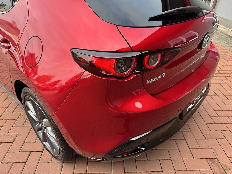 Mazda 3 (2019) 2.0i G-122 Ad.LED Bose Kamera - fotka 44 z 49