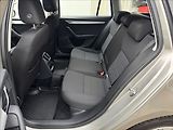 Škoda Octavia 1,6 TDi DPH KLIMA SENZORY ČR - náhled 26