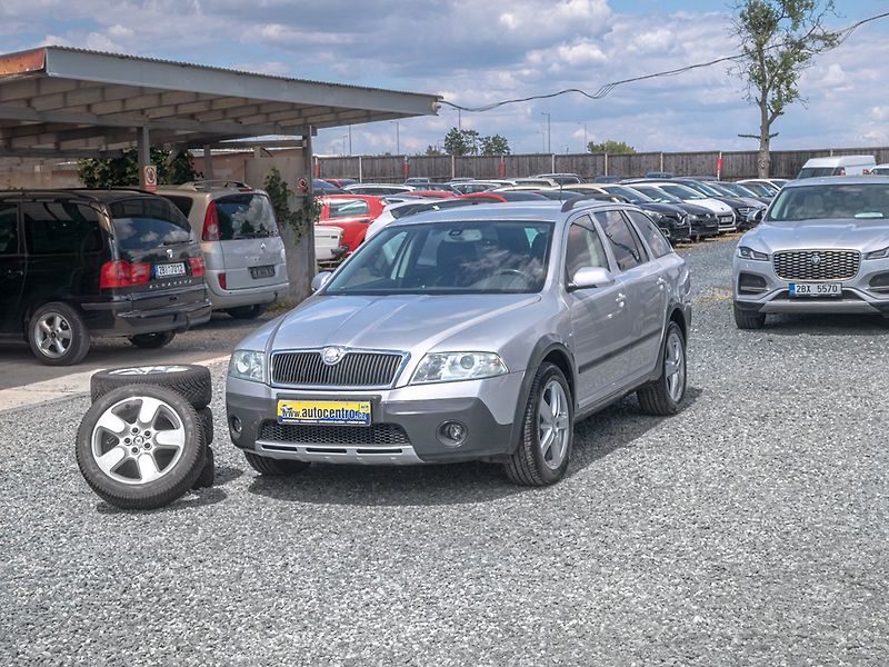 Škoda Octavia (2007) ČR 2.0TDI 103KW 2x KOLA– SCOUT - fotka 1 z 44