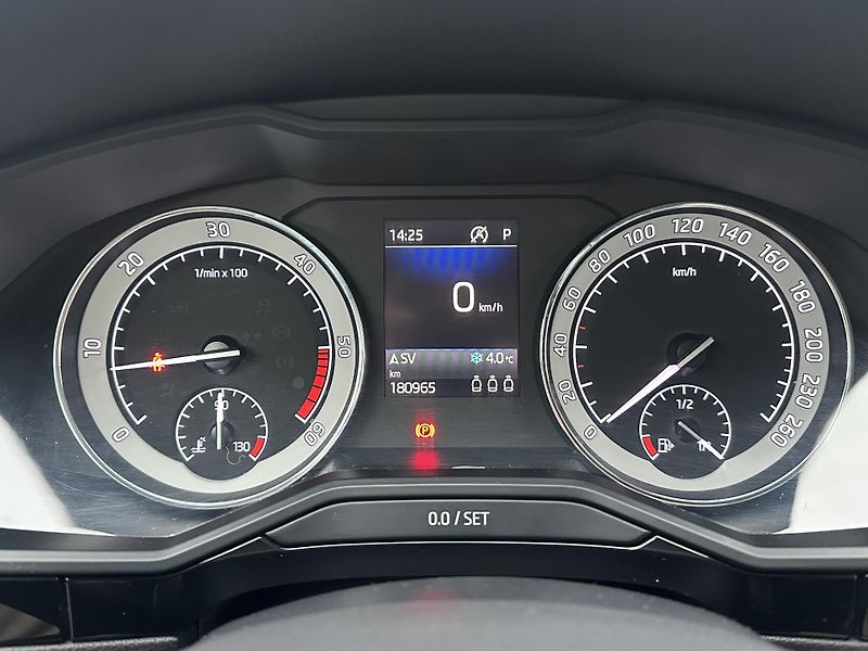 Škoda Superb (2018) Skoda Superb 2018 - fotka 10 z 20