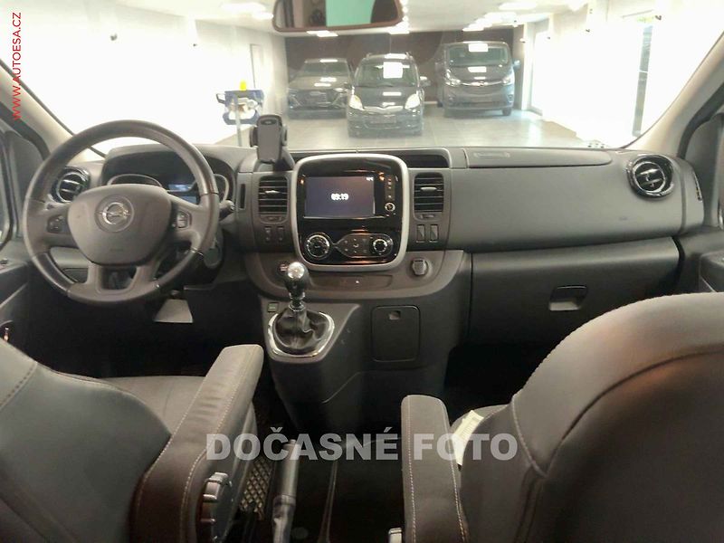 Opel Vivaro (2018) 1.6CDTi 5míst, 107kW, autoAC - fotka 6 z 11