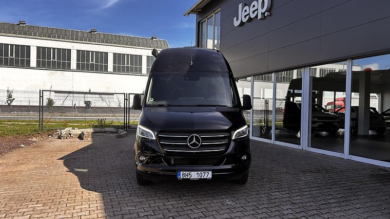 Mercedes-Benz Sprinter 319 CDi XL FullVans  - fotka 2 z 31