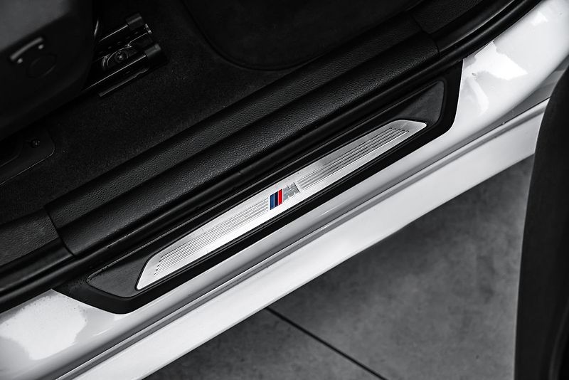 BMW X1 - fotka 15 z 18
