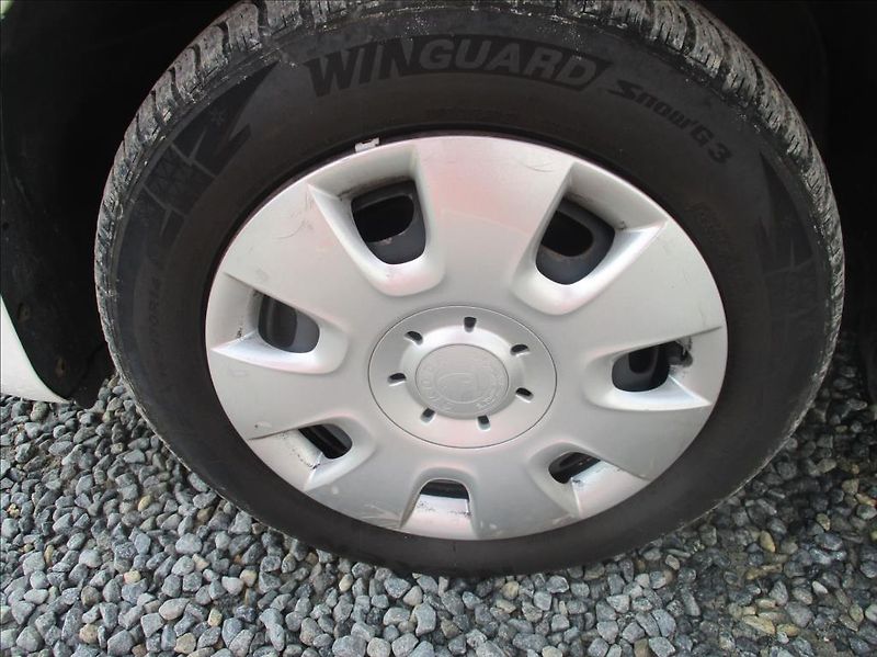 Škoda Fabia 1,4 i 16v, klima,vyhř.sedadla, - fotka 24 z 25