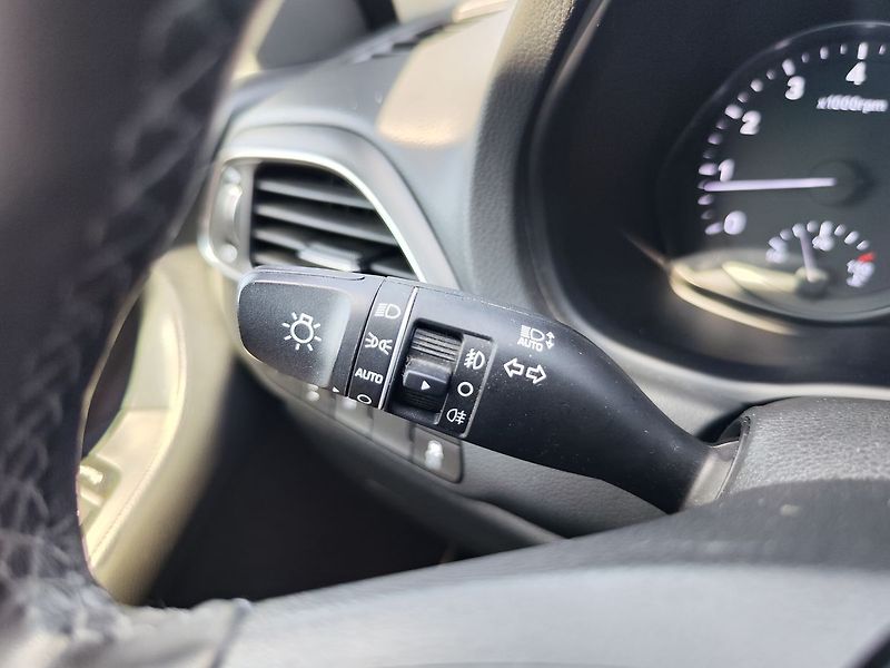 Hyundai i30 1.5 T-GDI/118kW Comfort - fotka 25 z 32