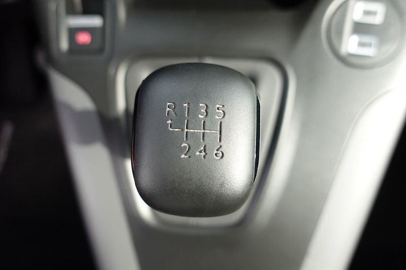 Toyota ProAce City Verso 1.5 D Family 7S 5D Long - fotka 16 z 27