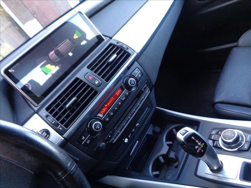 BMW X5 3,0 - fotka 10 z 16