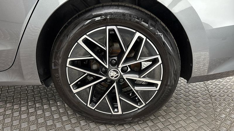 Škoda Octavia 1.5 TSI E-Tec DSG Style Combi - fotka 19 z 28